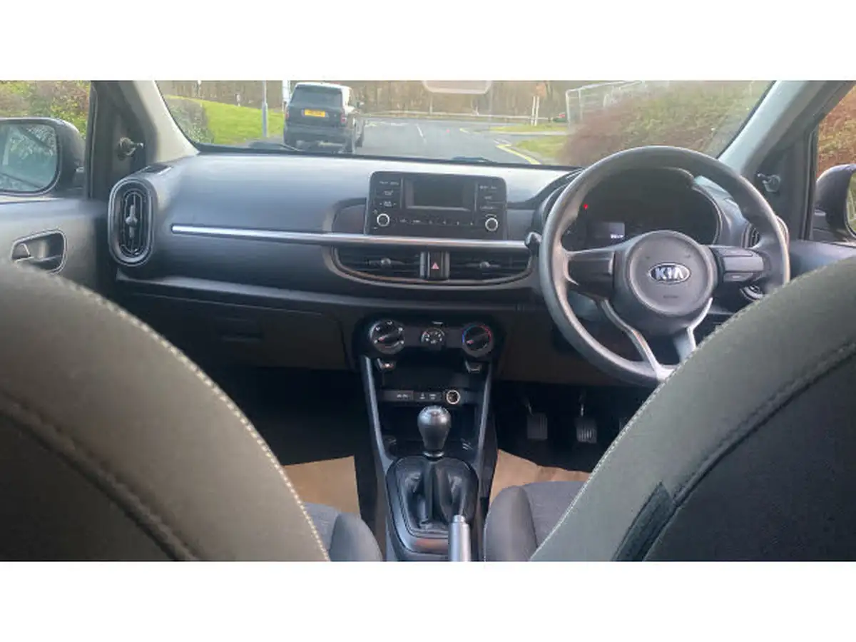 2018-kia-picanto-10-1-66bhp-big-9