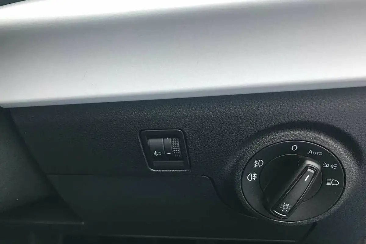 2024-seat-ibiza-10-tsi-se-technology-big-12