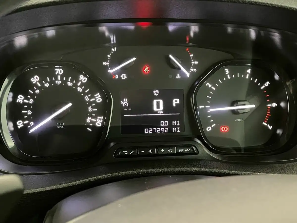 2020-peugeot-traveller-20-bluehdi-active-180ps-standardss-eat8-big-13