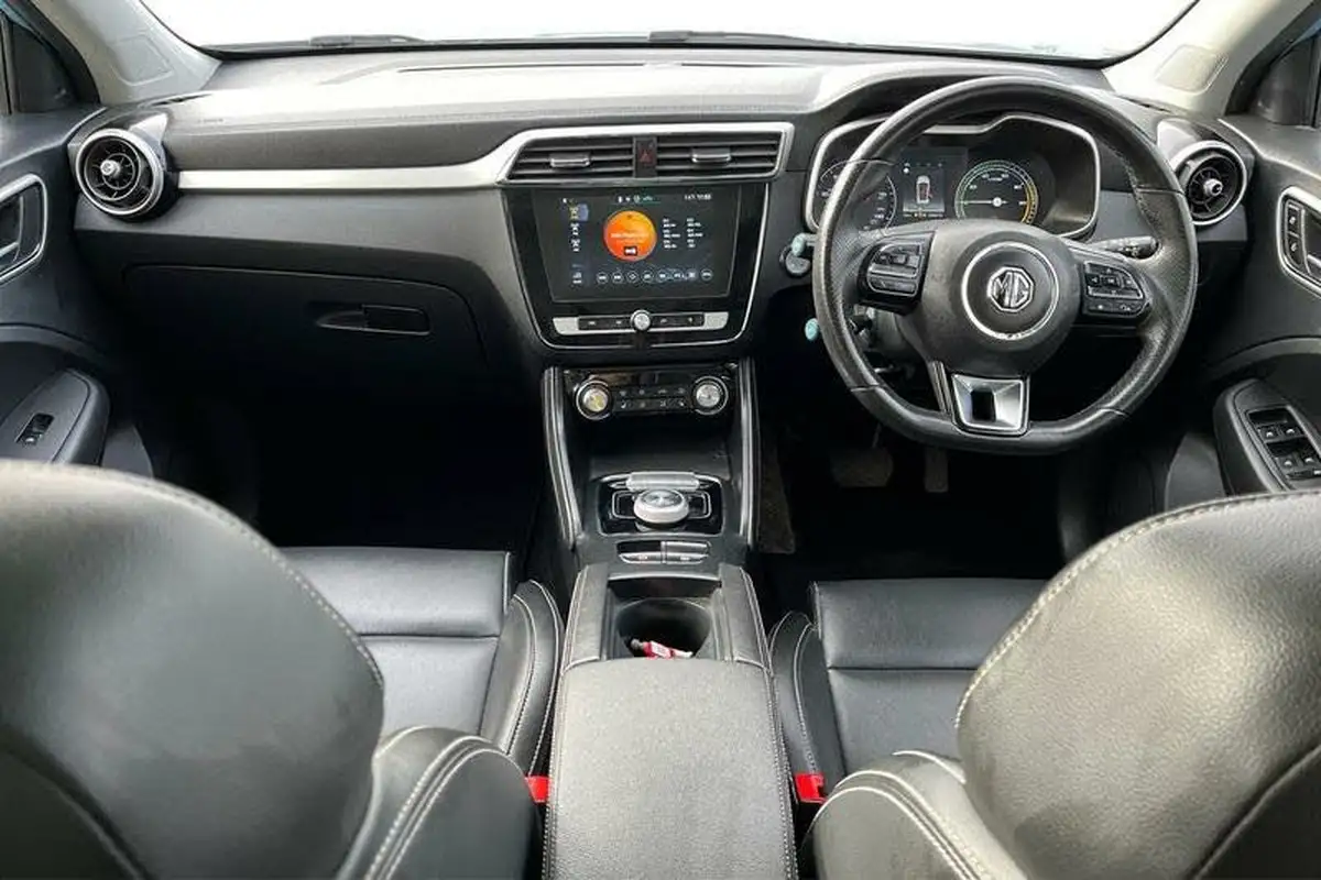 2020-mg-zs-suv-e-exclusive-ev-big-9