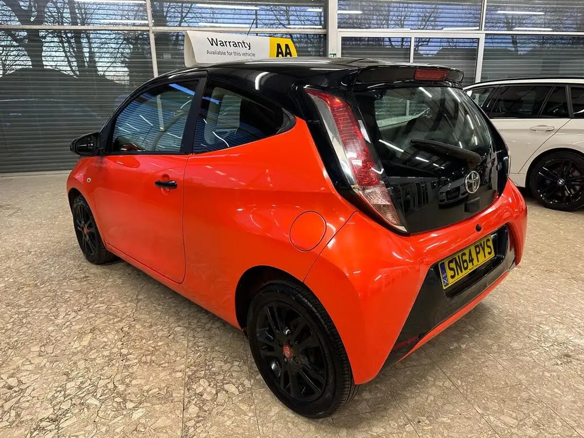 2014-toyota-aygo-10-vvt-i-x-cite-3d-big-4
