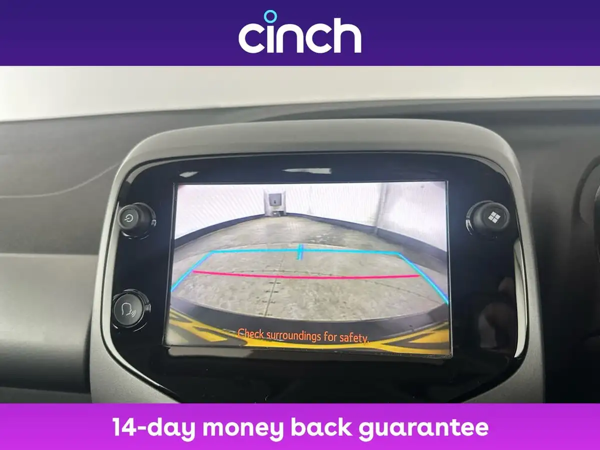 2019-toyota-aygo-10-vvt-i-x-play-big-24