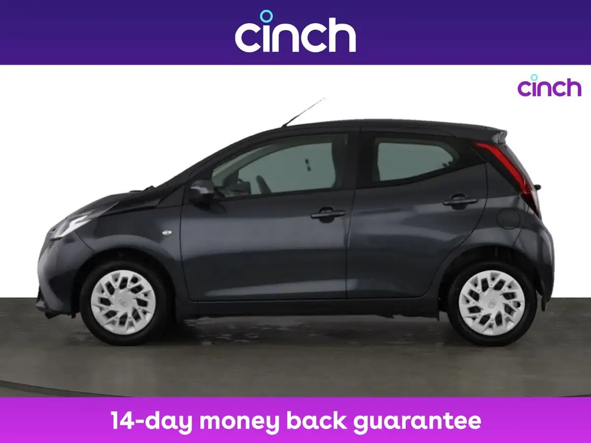 2019-toyota-aygo-10-vvt-i-x-play-big-3