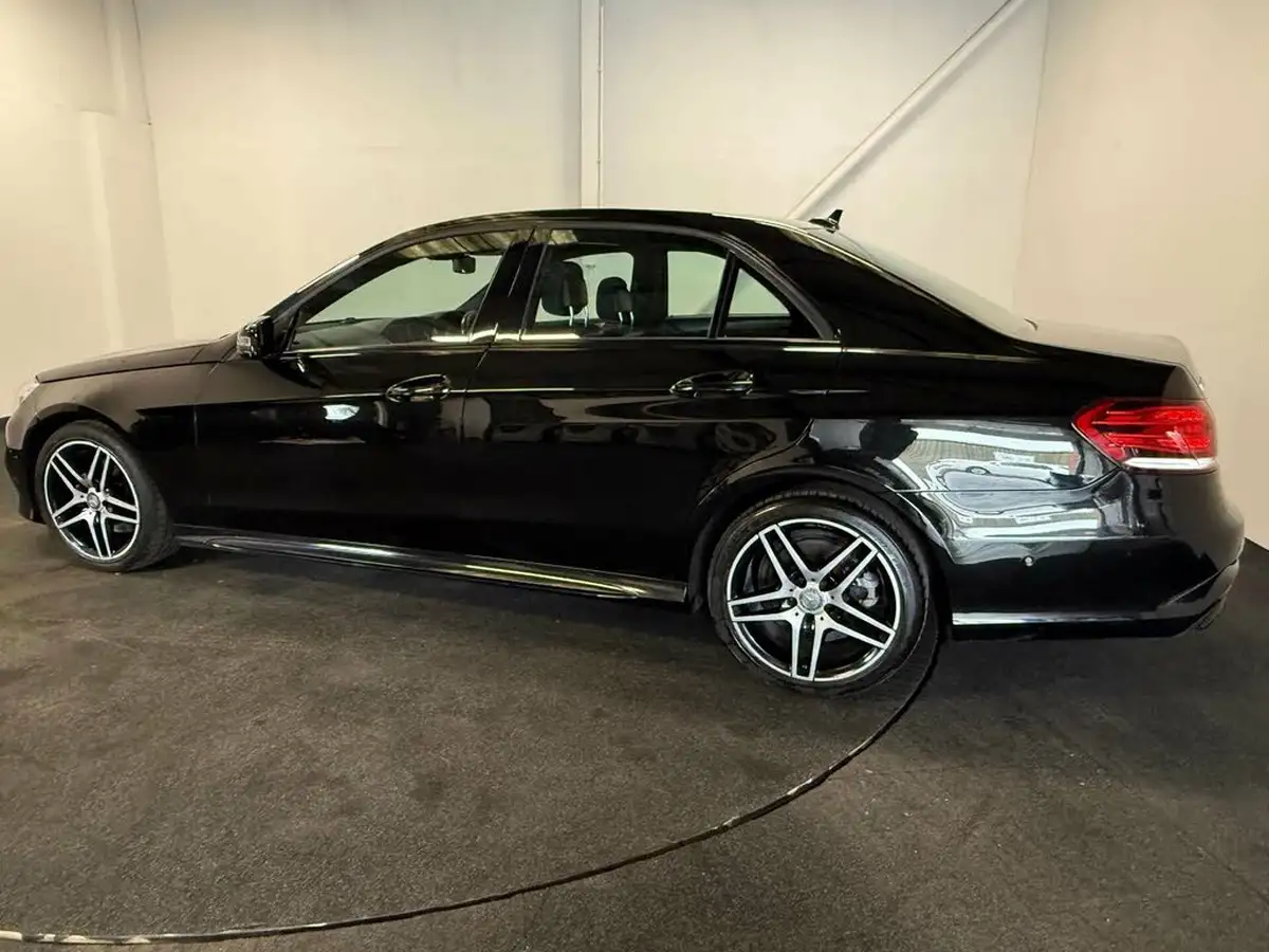 2016-mercedes-benz-e-class-21cdi-e220-amg-night-edition-saloon-4d-big-2