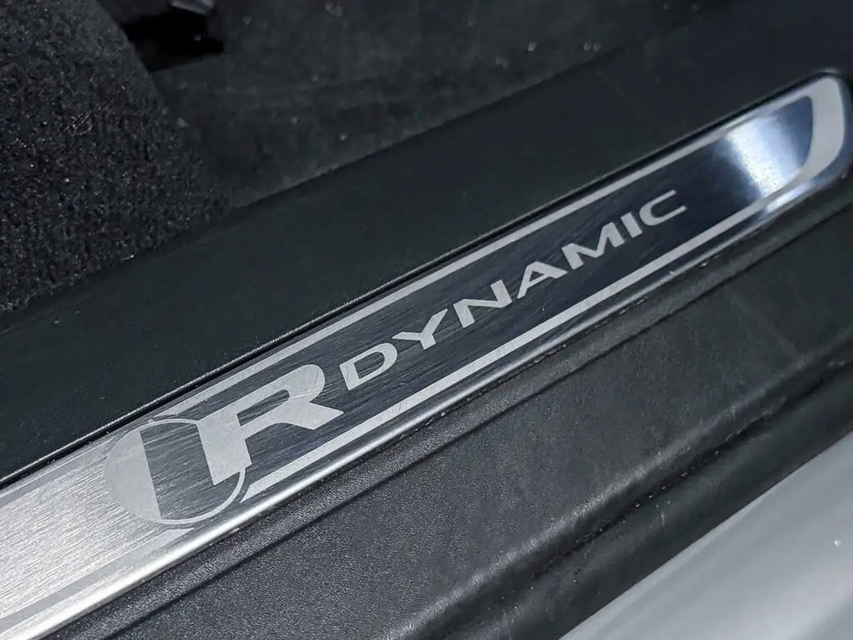 2022-jaguar-f-pace-20-p400e-r-dynamic-s-big-20