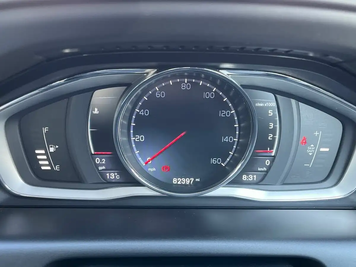 2015-volvo-xc60-24td-d4-se-lux-181bhp-ss-big-26