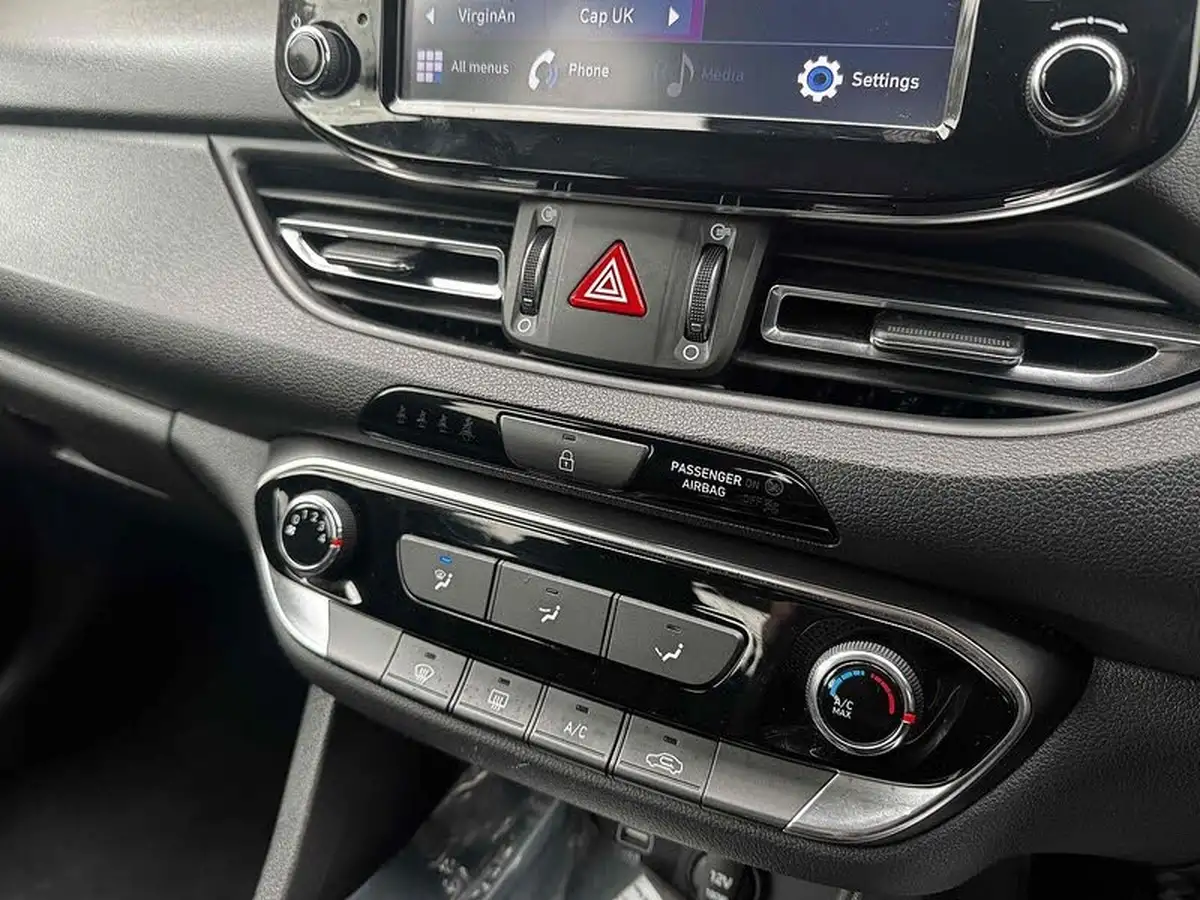 2023-hyundai-i30-10-t-gdi-se-connect-hatchback-big-33