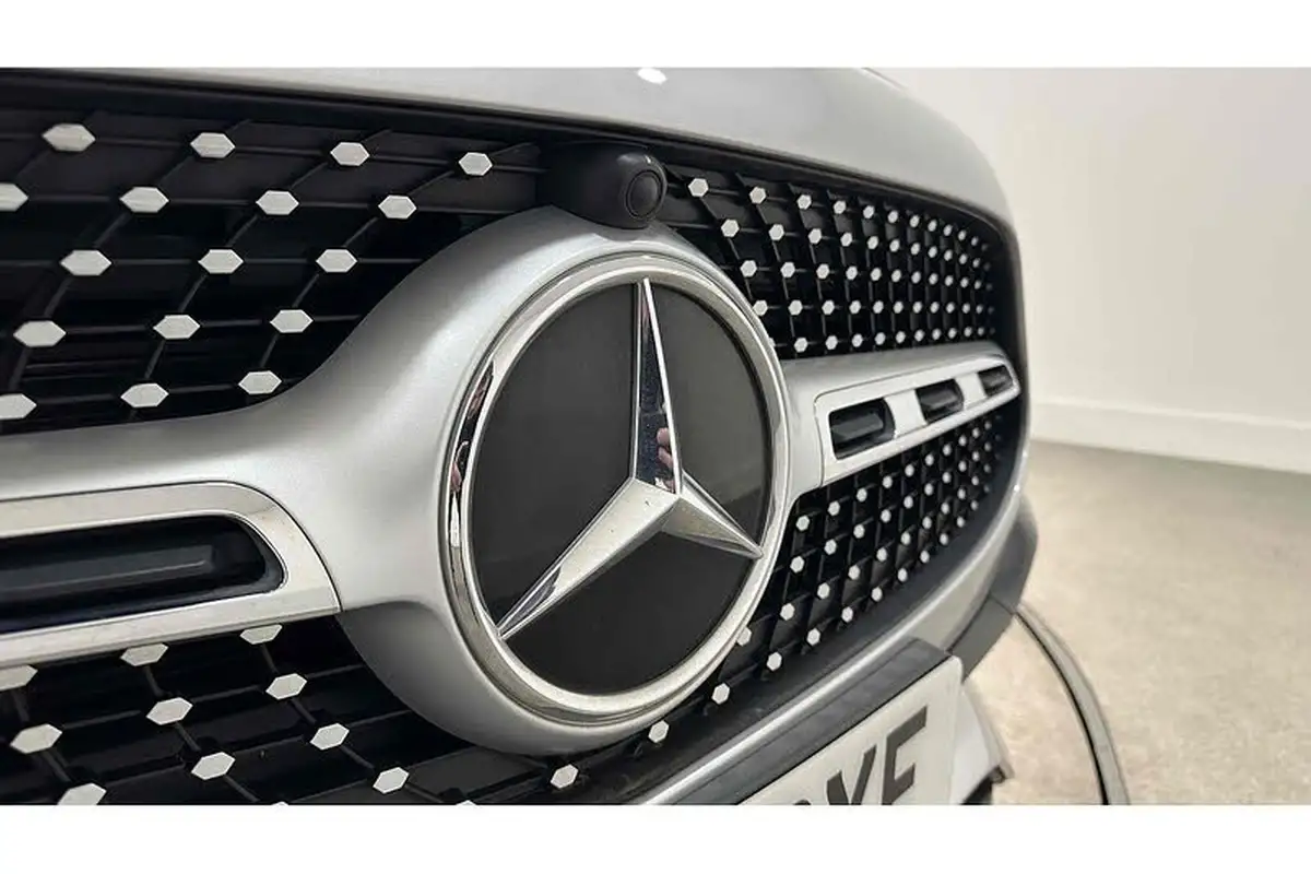 2020-mercedes-benz-gla-class-20d-gla-220d-amg-line-premium-plus-big-31