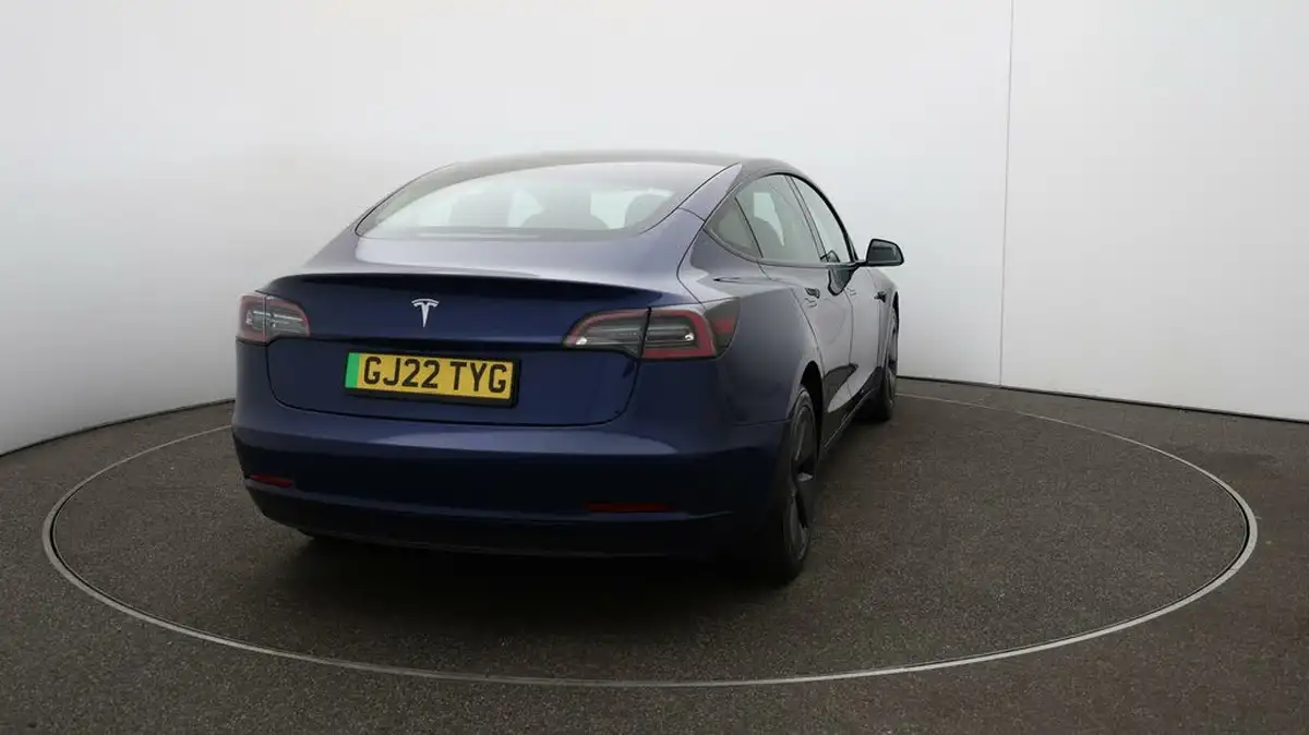 2021-tesla-model-3-e-standard-plus-big-47