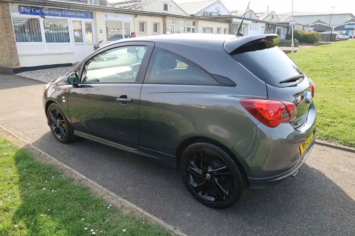 2015-vauxhall-corsa-12-limited-edition-3d-big-9
