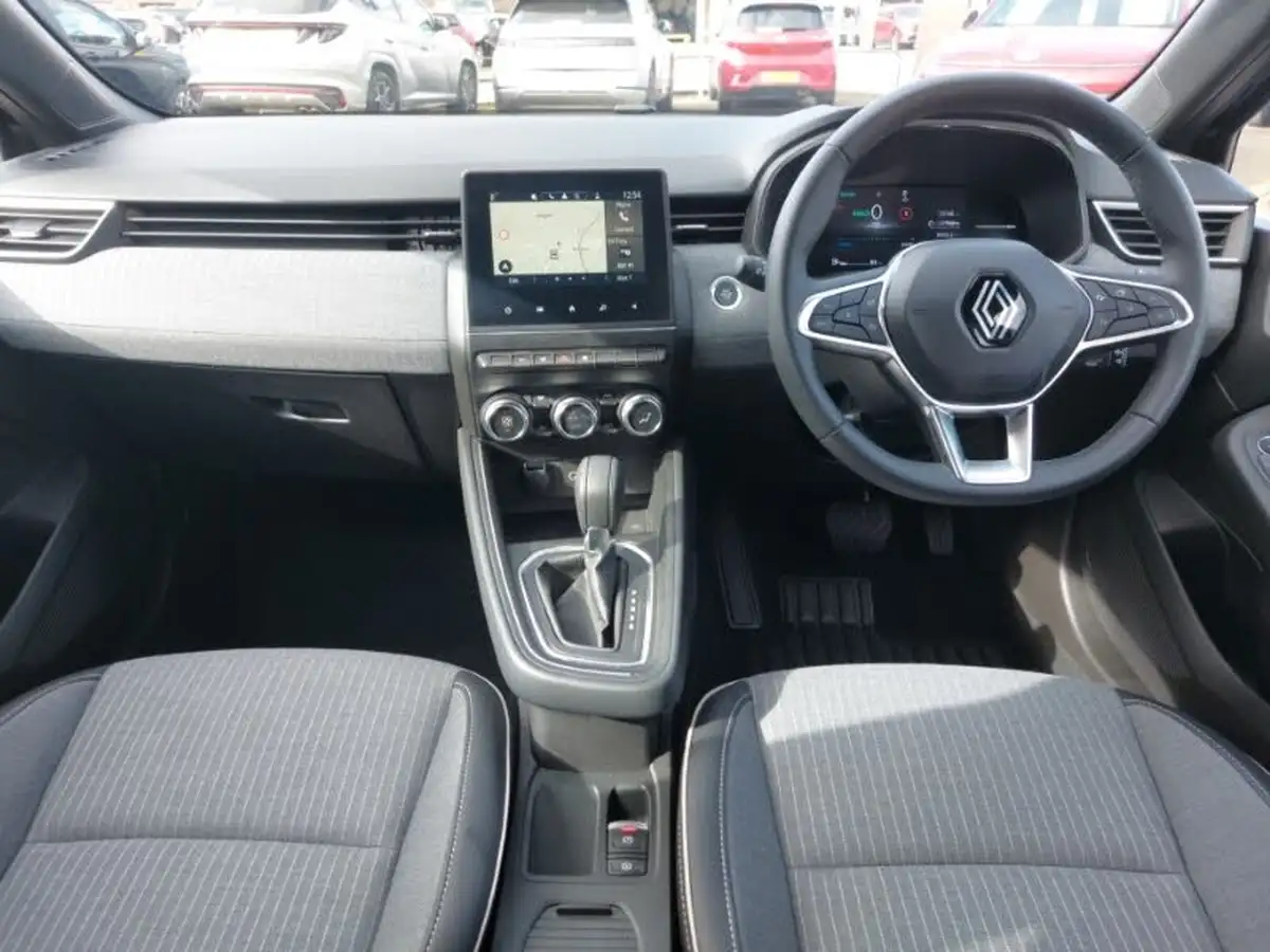2024-renault-clio-16-techno-big-2
