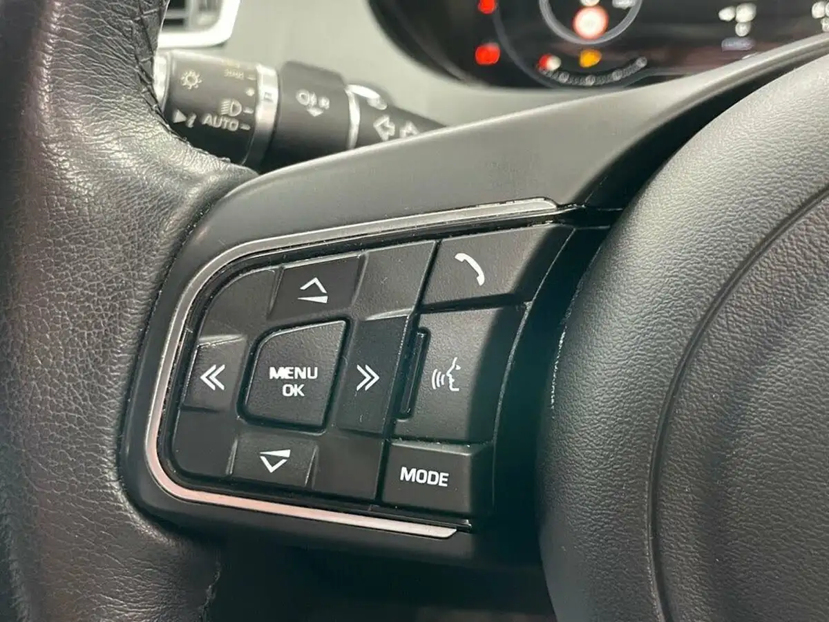 2019-jaguar-e-pace-20-i4d-hse-180ps-big-30