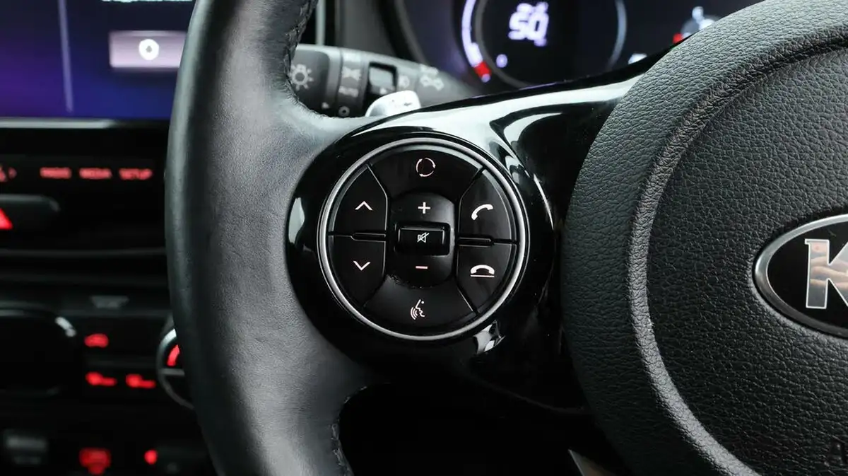 2021-kia-soul-ev-first-edition-big-23