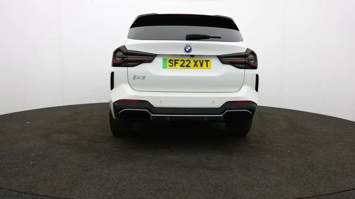 2022-bmw-ix3-e-m-sport-big-46