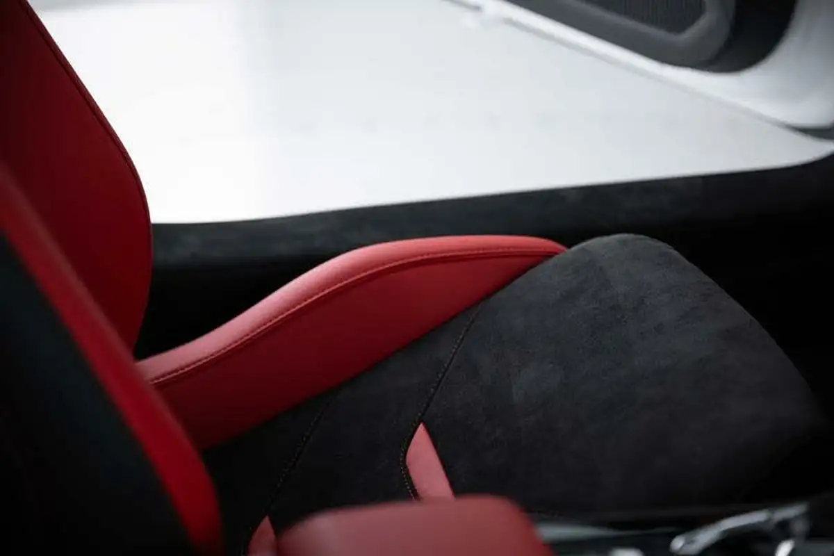 2023-lamborghini-huracan-52-tecnica-big-7
