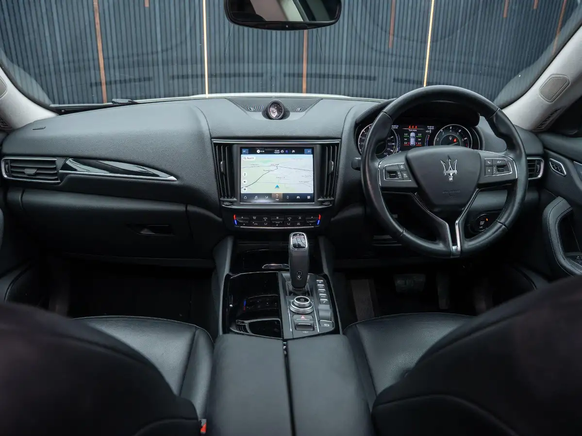2021-maserati-levante-30-big-37