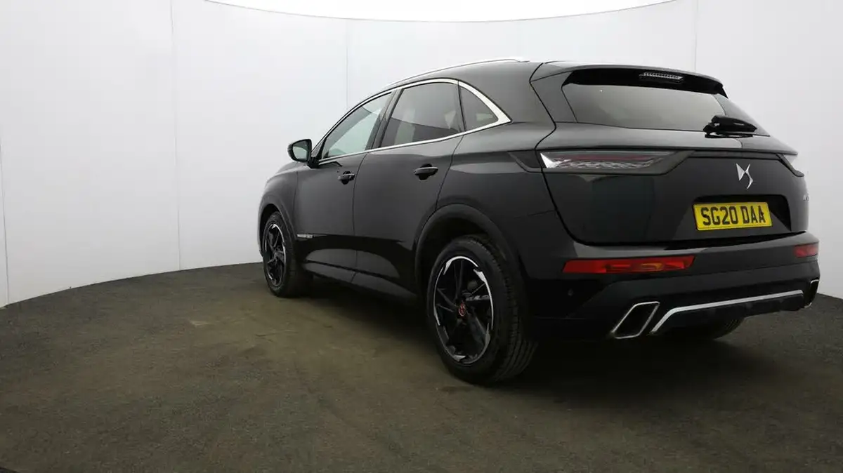 2020-ds-ds-7-crossback-16-puretech-performance-line-180ps-big-37