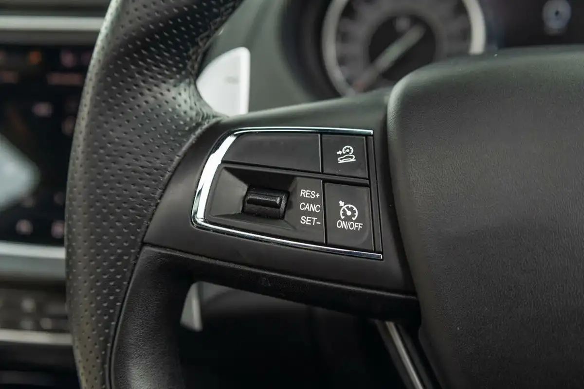 2021-maserati-levante-30-gransport-big-26