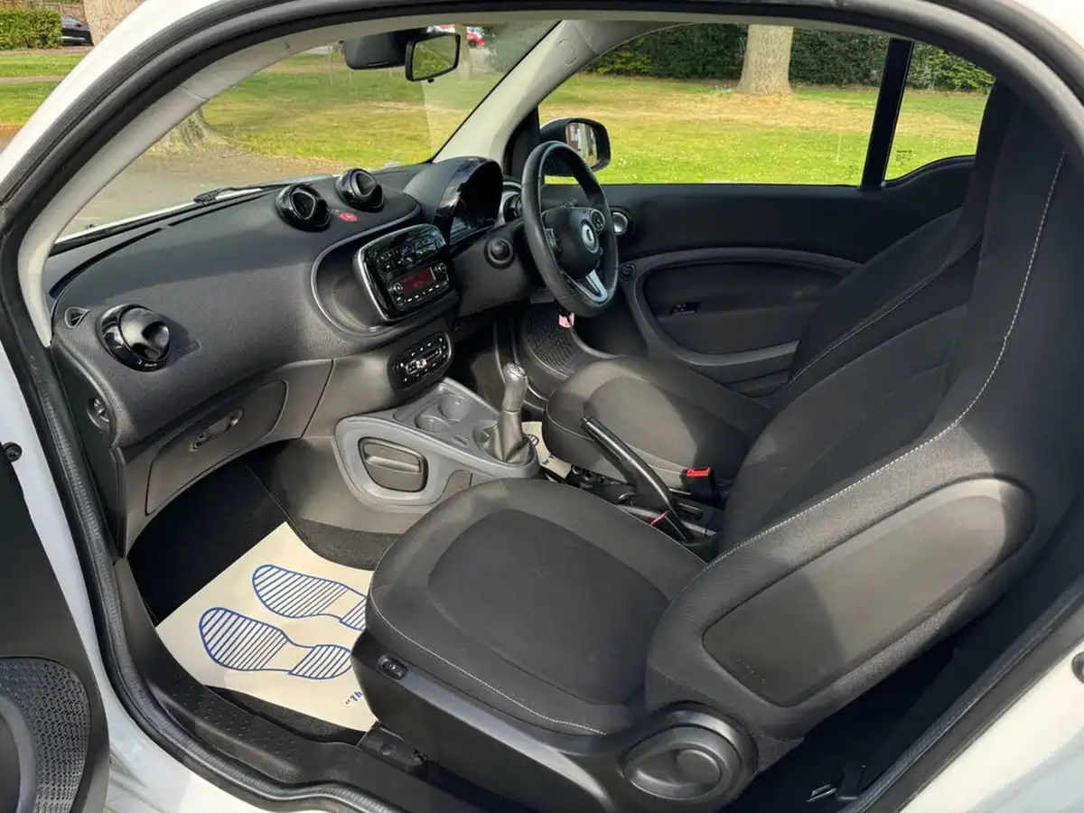 2016-smart-fortwo-10-passion-70bhp-ss-coupe-big-15