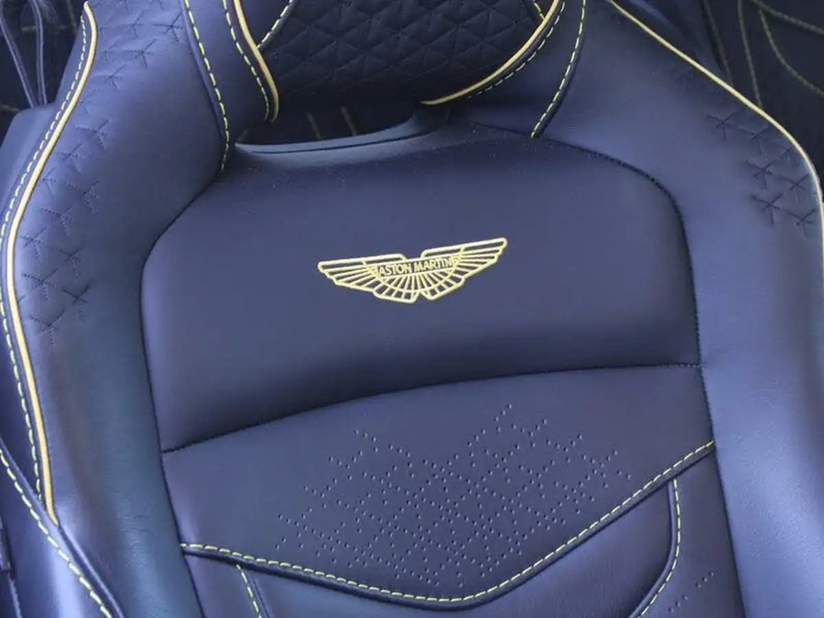 2023-aston-martin-dbs-52-v12-big-4