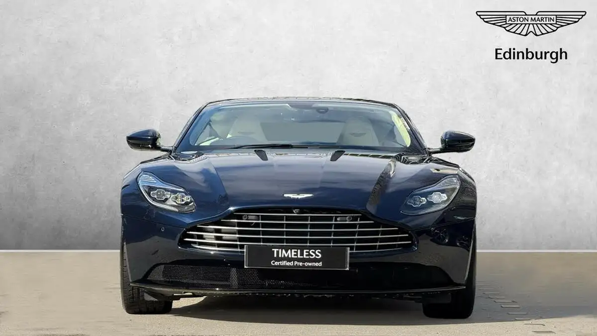 2017-aston-martin-db11-52-v12-big-6