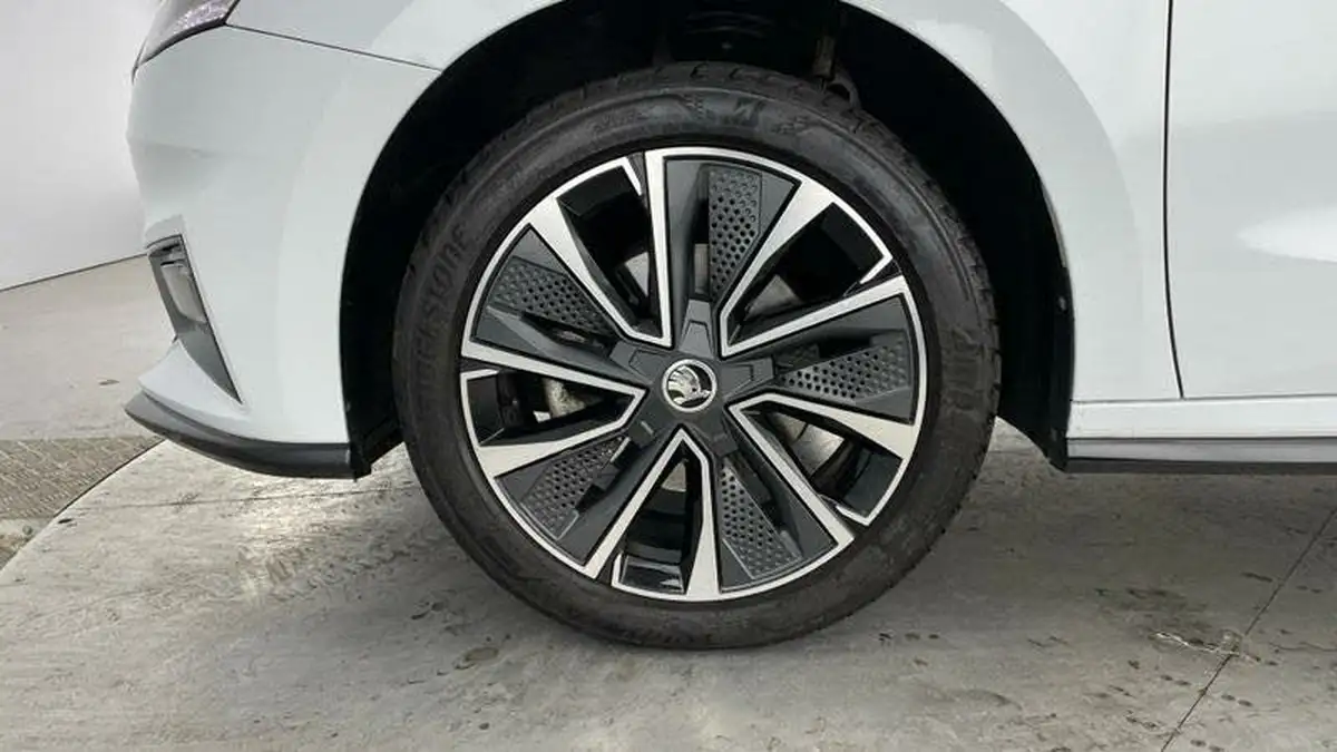 2023-skoda-fabia-15-tsi-monte-carlo-big-34