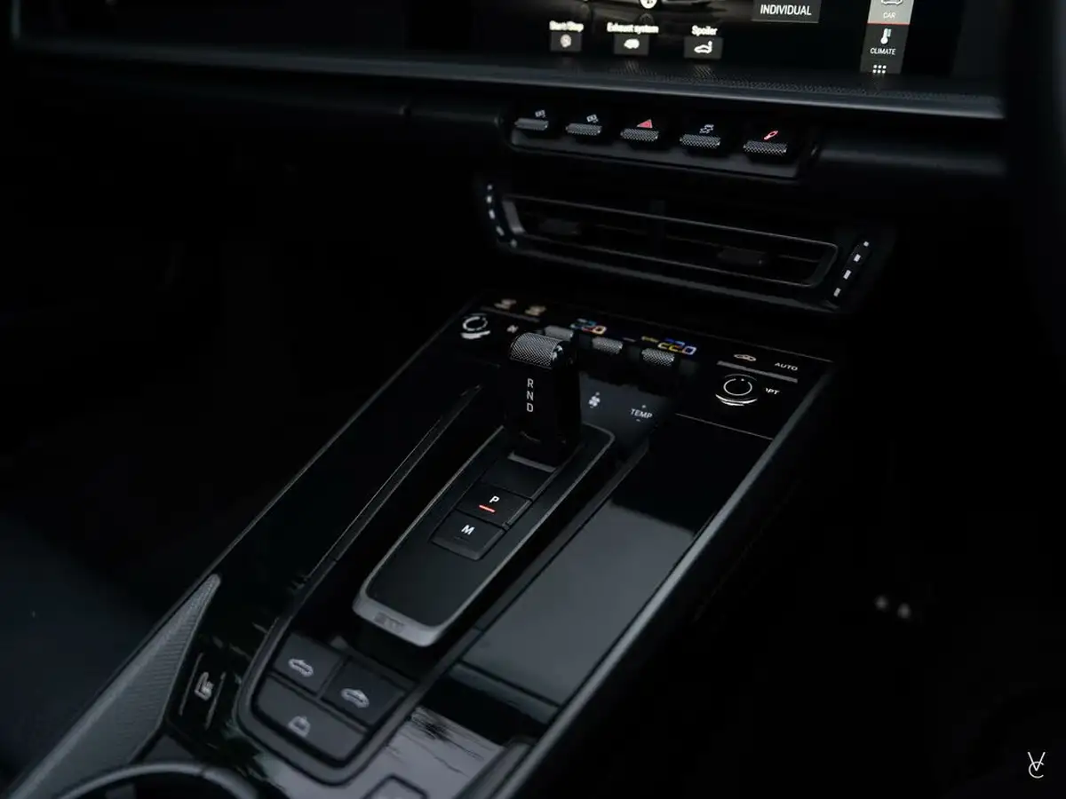 2019-porsche-911-30-carrera-s-450ps-coupe-pdk-big-34