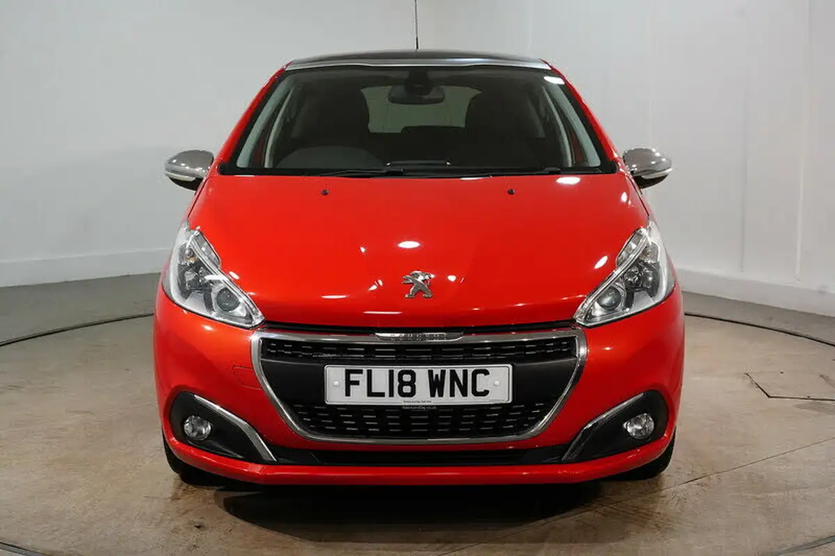 2018-peugeot-208-12-puretech-allure-premium-ss-big-2