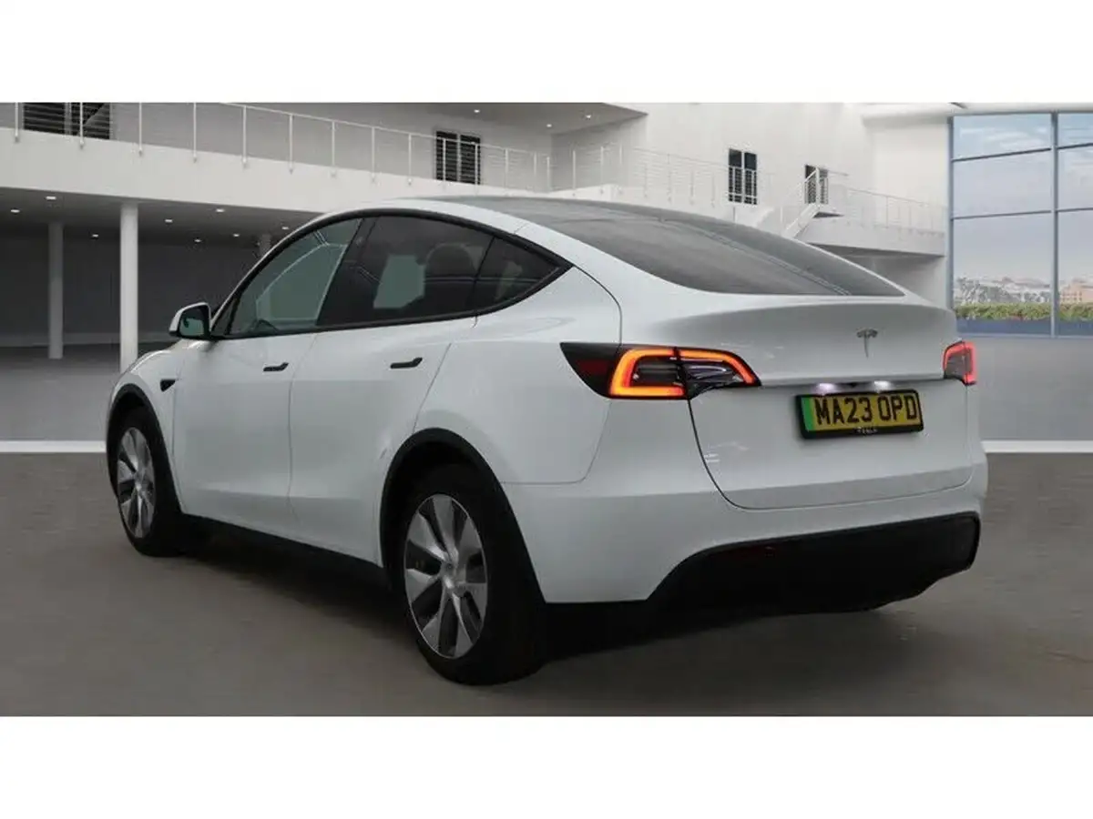 2023-tesla-model-y-e-rwd-big-3