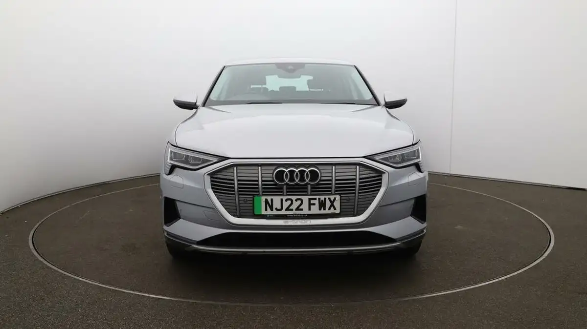 2022-audi-e-tron-55e-technik-station-wagon-big-2