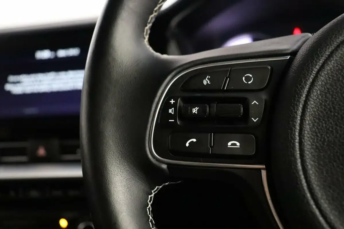 2021-kia-e-niro-ev-3-big-23