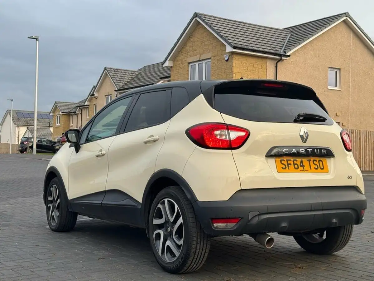 2014-renault-captur-15dci-dynamique-s-90bhp-energyss-big-15