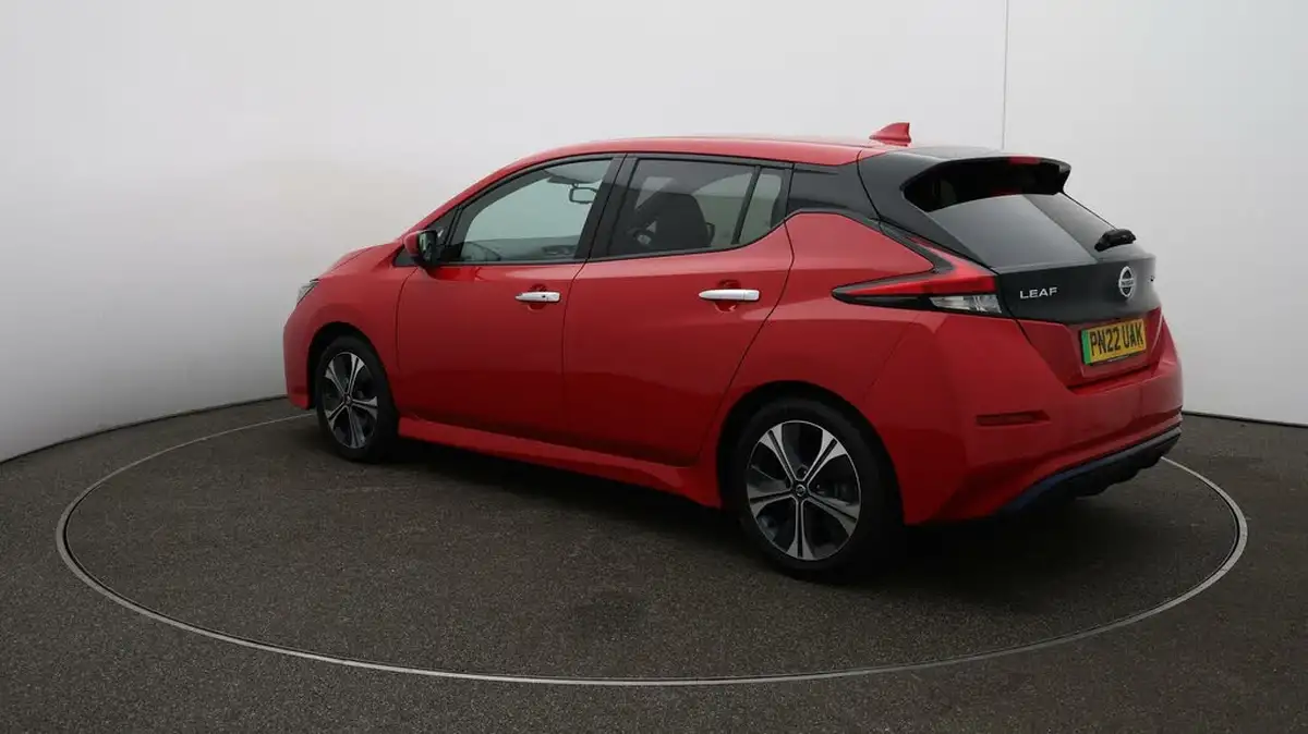 2022-nissan-leaf-e-tekna-big-54