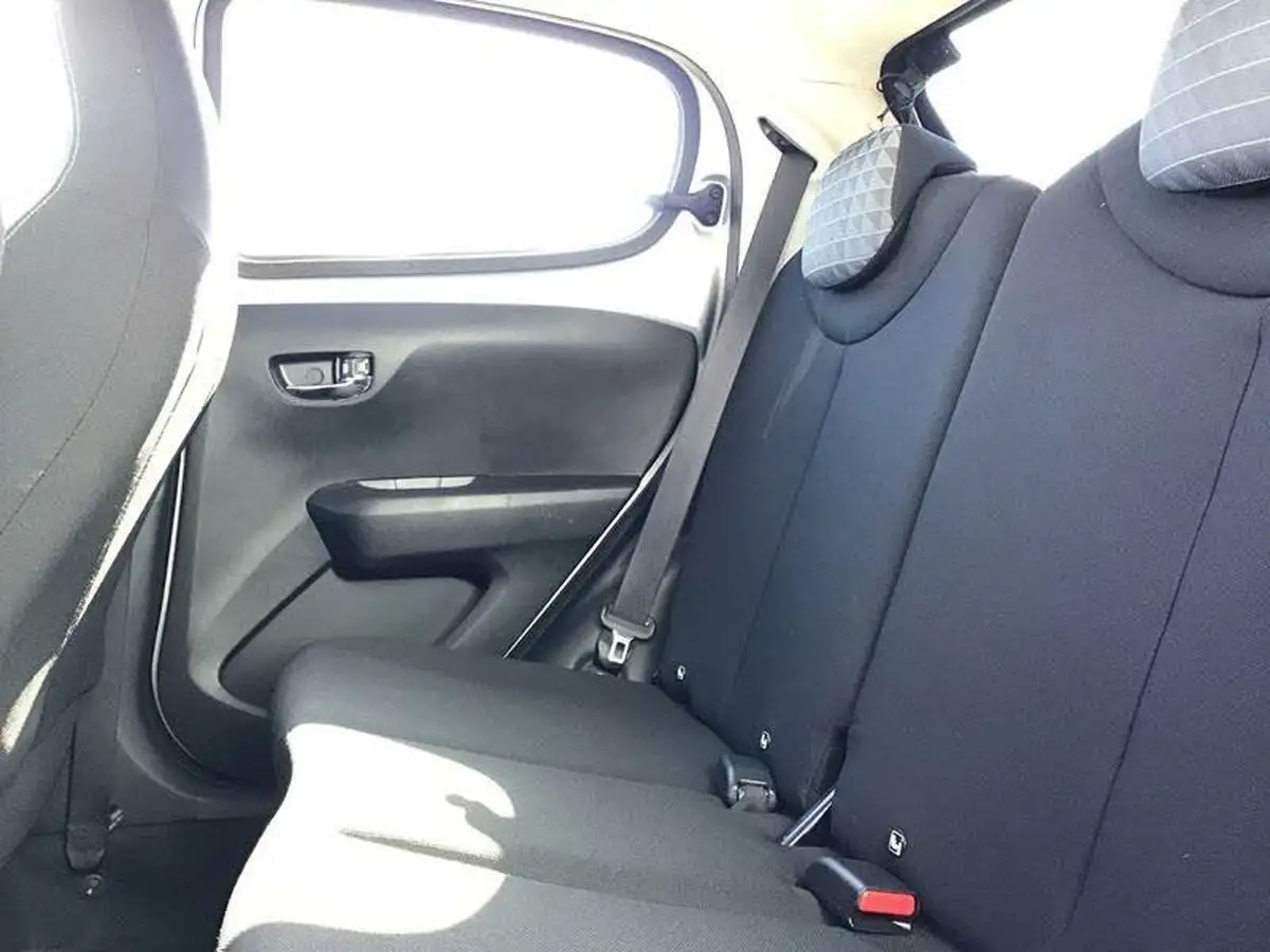 2021-peugeot-108-10-allure-hatchback-5d-big-16