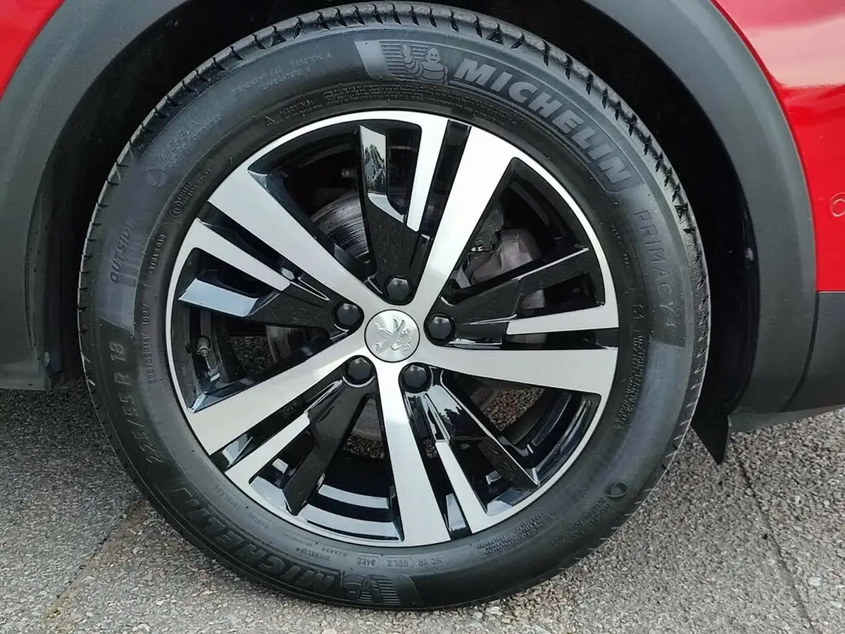 2022-peugeot-3008-suv-12-puretech-gt-big-11