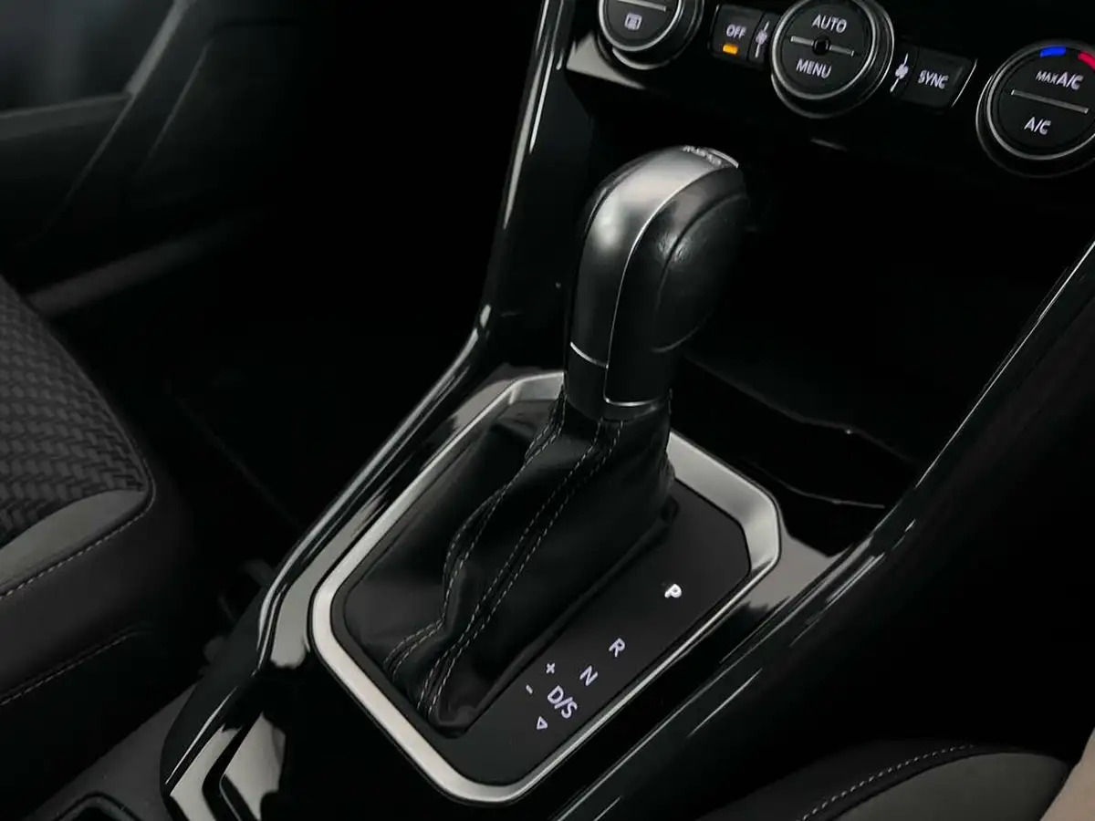 2019-volkswagen-t-roc-15-tsi-r-line-dsg-big-37