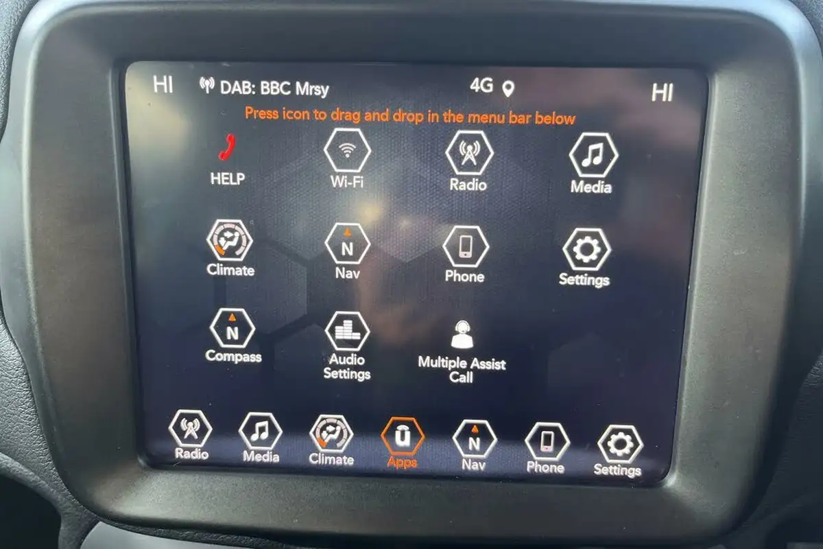 2022-jeep-renegade-10-gse-night-eagle-big-16