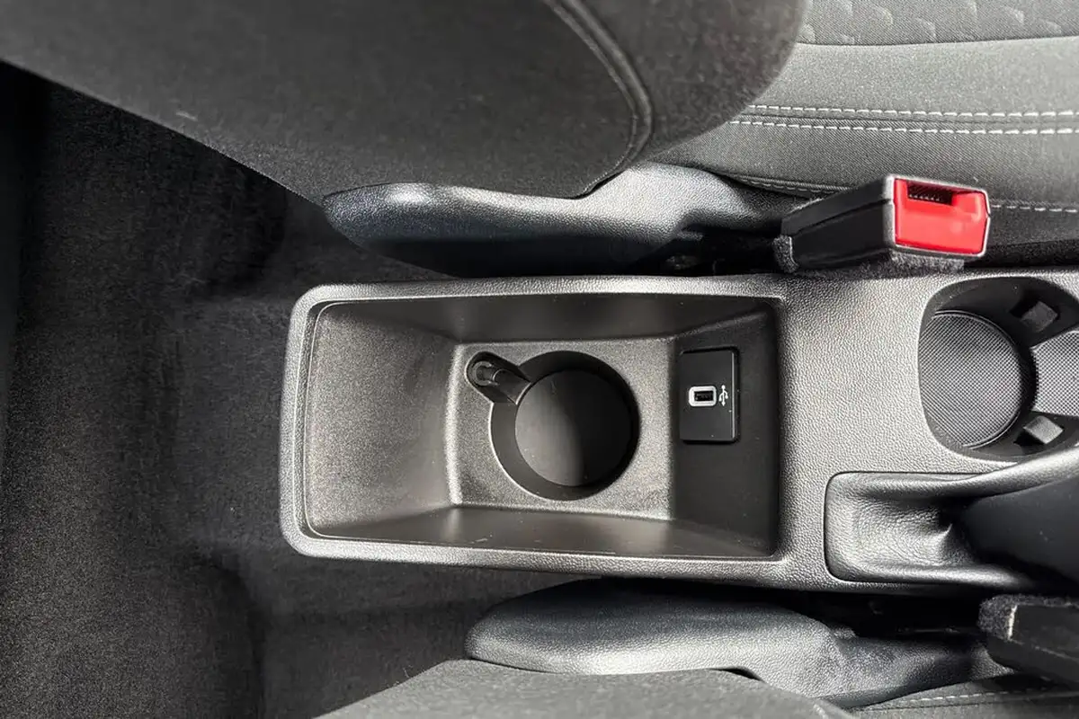 2019-ford-fiesta-10t-zetec-5d-big-57