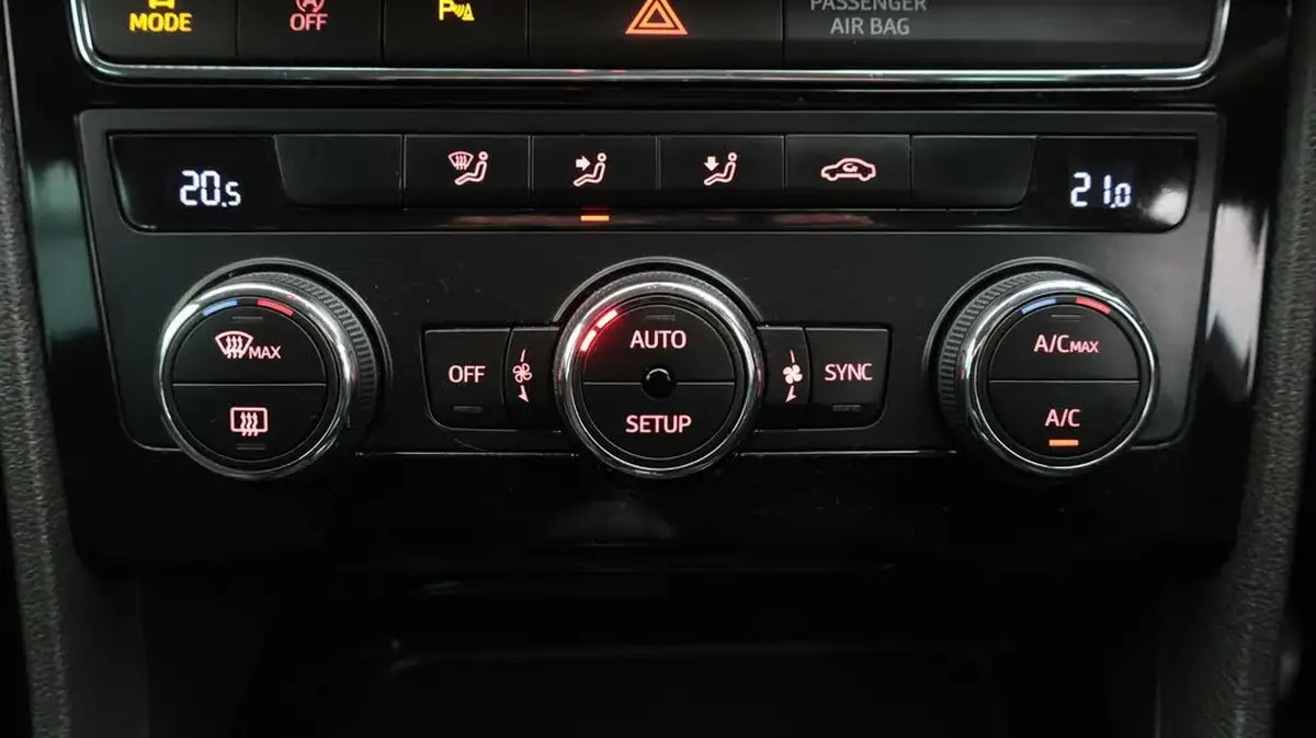 2018-seat-leon-15-tsi-evo-fr-130ps-hatchback-big-12