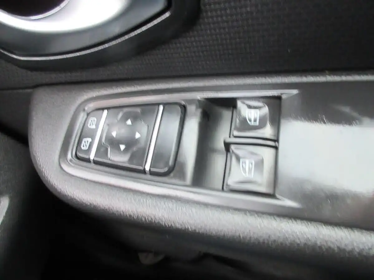 2018-renault-clio-12-dynamique-nav-big-18