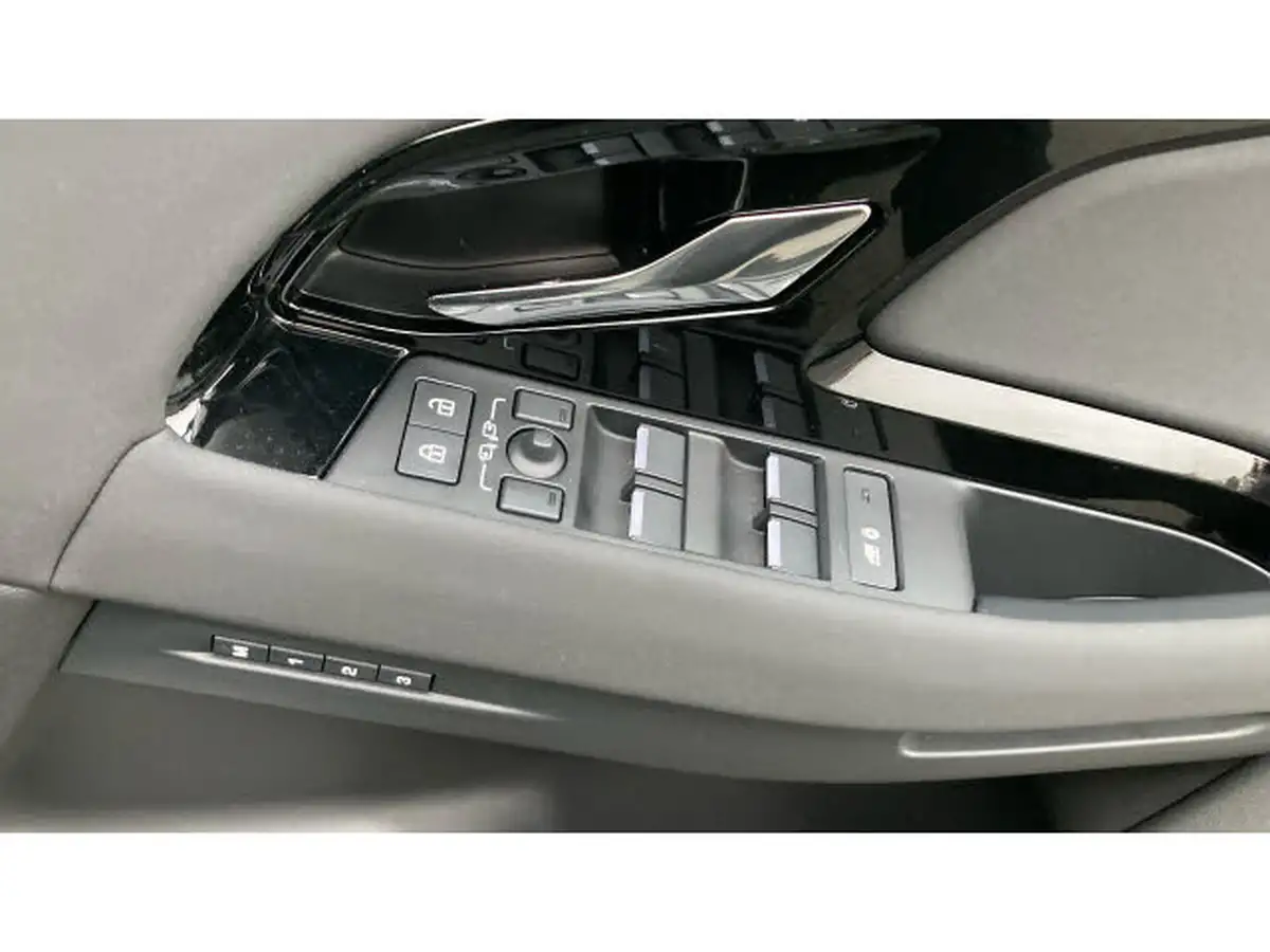 2024-land-rover-range-rover-evoque-20-d200-s-big-32