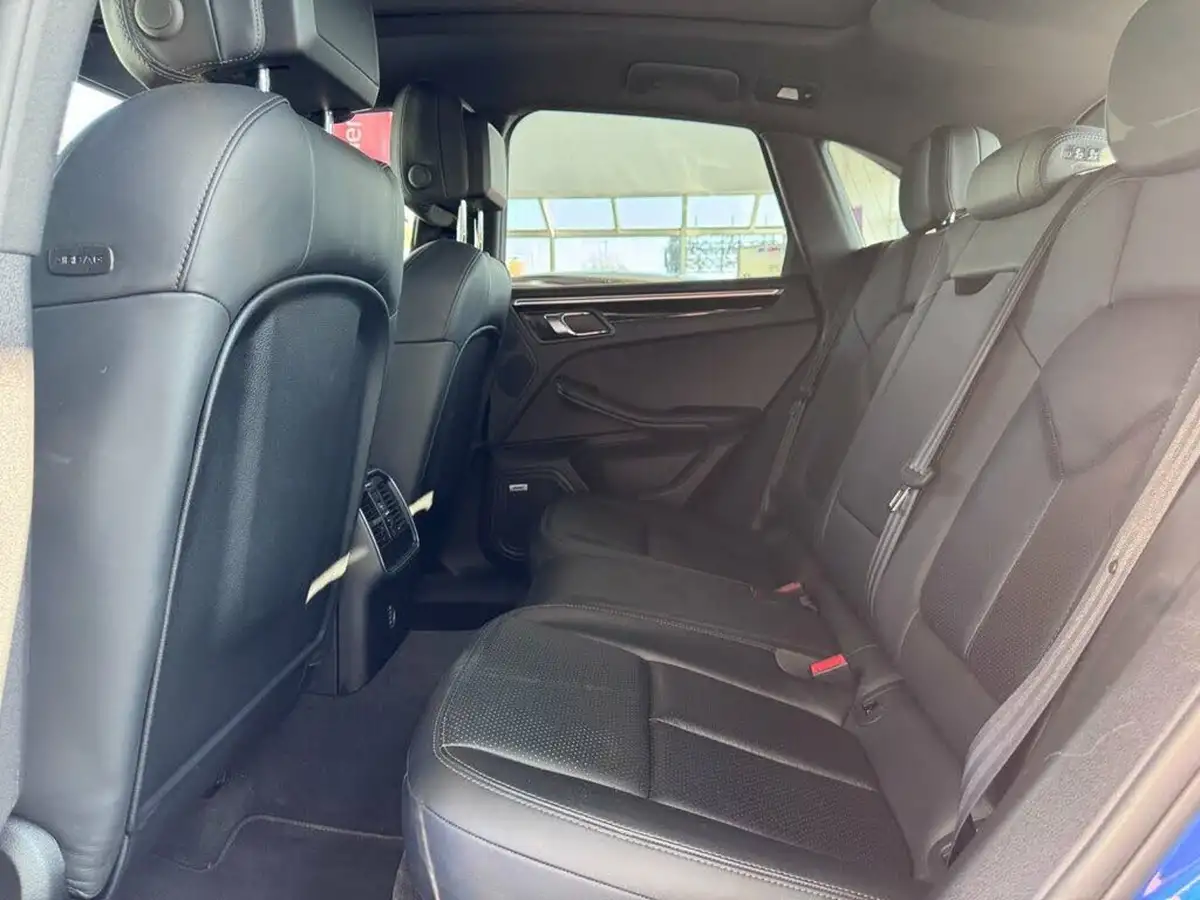 2019-porsche-macan-30-v6-s-big-21