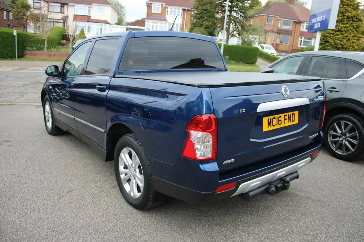 2016-kgm-ssangyong-korando-sports-20td-ex-auto-big-6