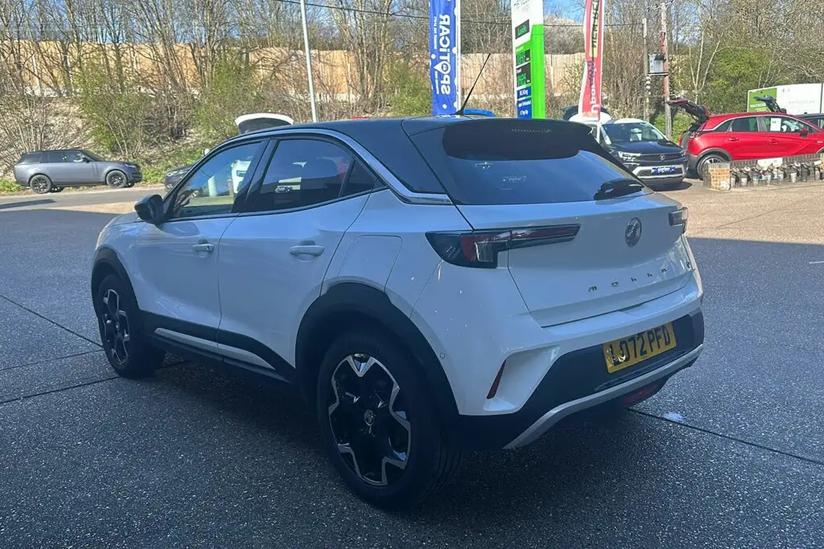 2022-vauxhall-mokka-e-ultimate-big-1