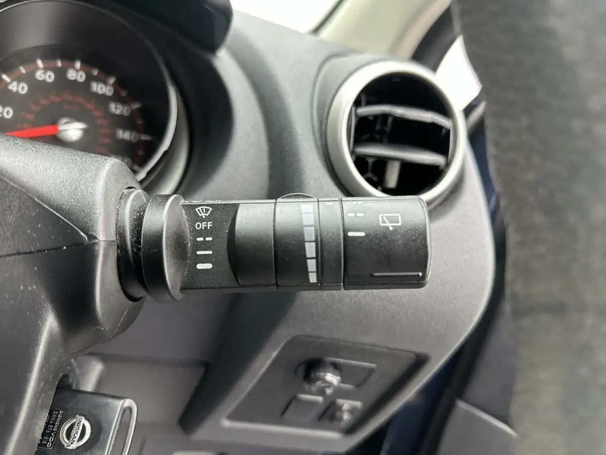 2008-nissan-qashqai-16-visia-big-30