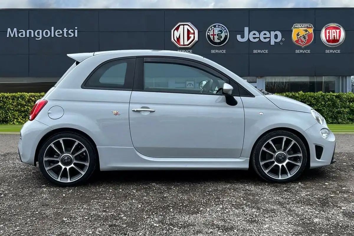 2022-abarth-595-14-tjet-turismo-big-3