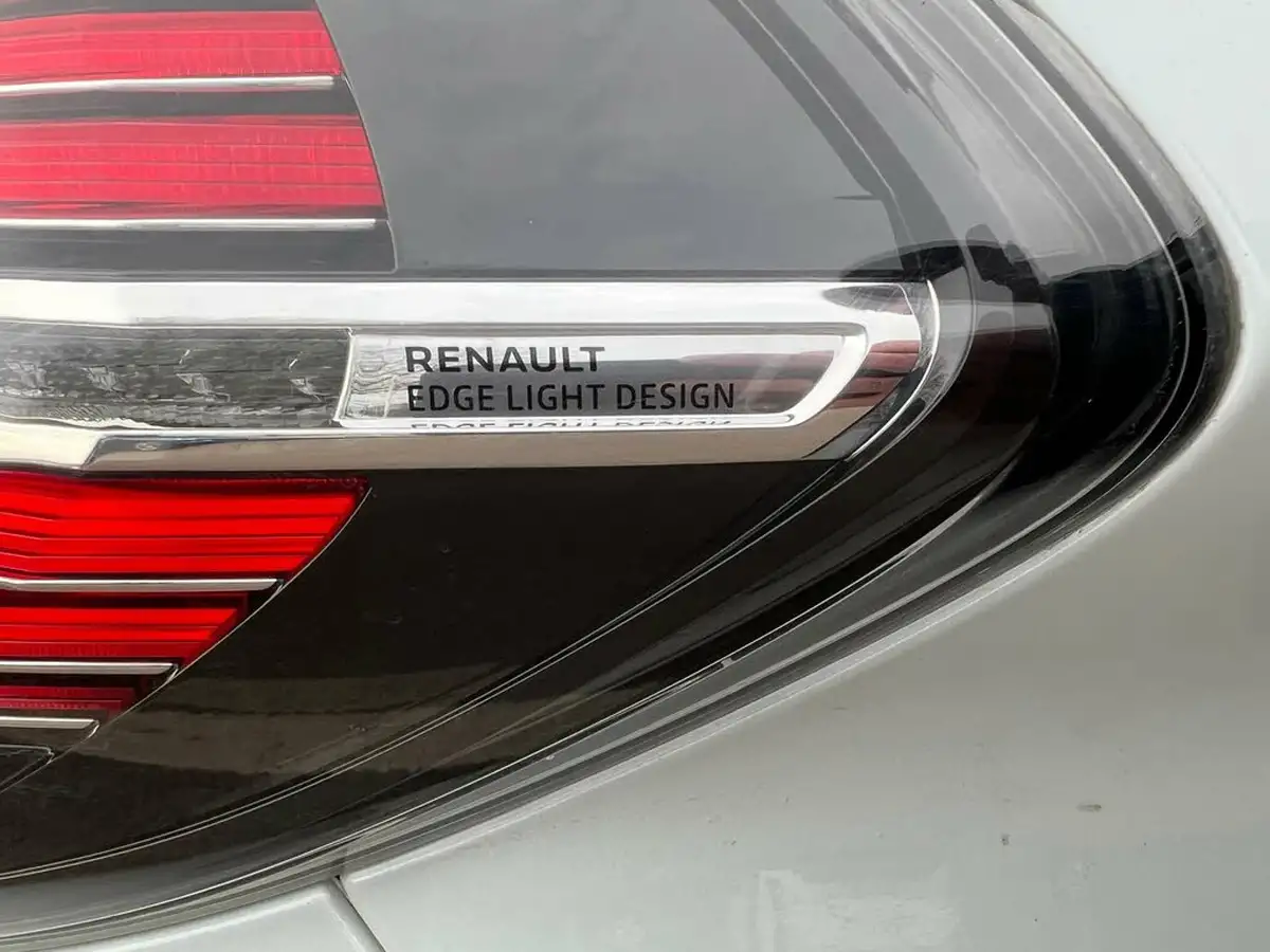 2021-renault-zoe-e-gt-line-big-39