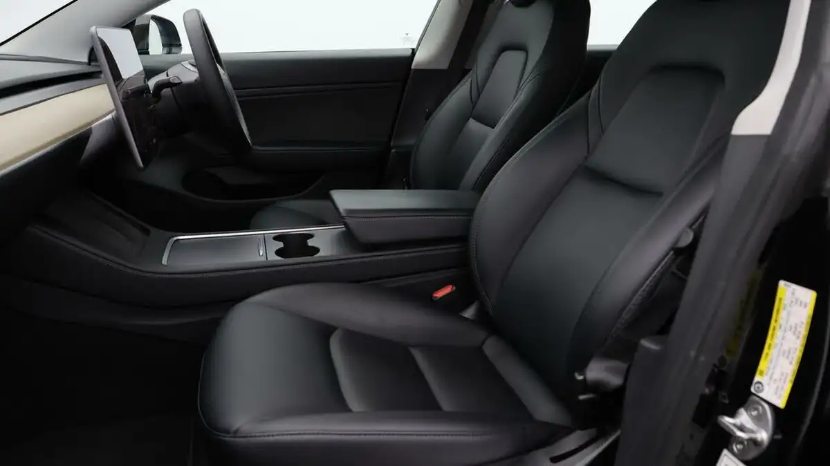 2020-tesla-model-3-e-long-range-big-13