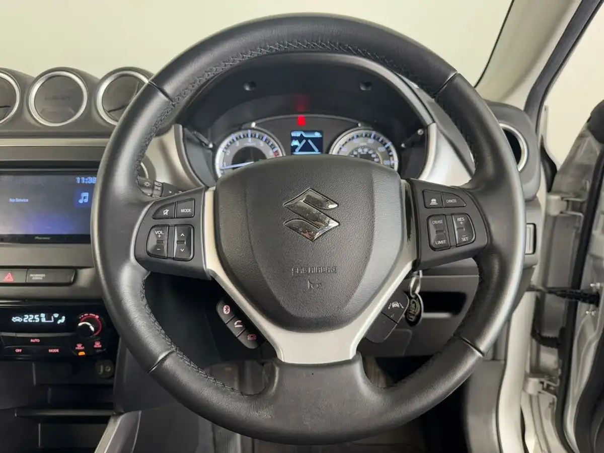 2022-suzuki-vitara-14-boosterjet-sz-t-big-26