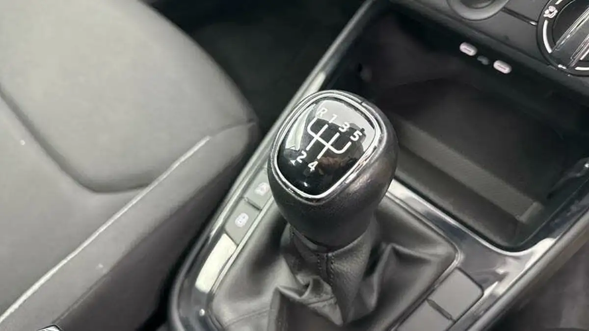 2022-skoda-fabia-10-tsi-se-comfort-95ps-big-11
